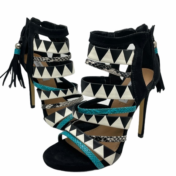 Steve Madden Trending Tribal Heels Sandals 6